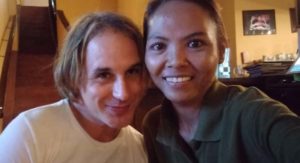 Phnom Penh-The Foreign Correspondents Club, Happy 11, and Battbong